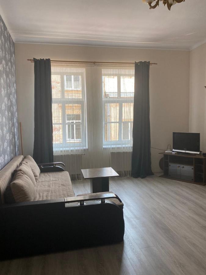 2 Bedroom Apartment On Tomashivskogo Street 7 Λβιβ Εξωτερικό φωτογραφία